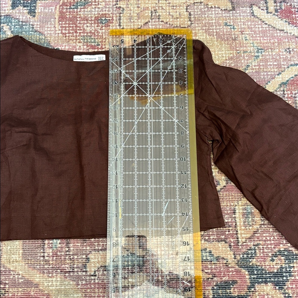 FAITHFULL THE BRAND X MONIKH
Menorca cropped linen top chocolate brown- 6 - Picture 7 of 7